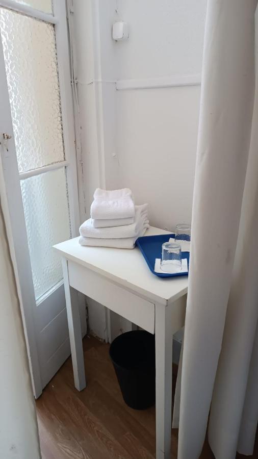 Pensao Residencial Estrela Do Mondego Hotel Lisbon Luaran gambar