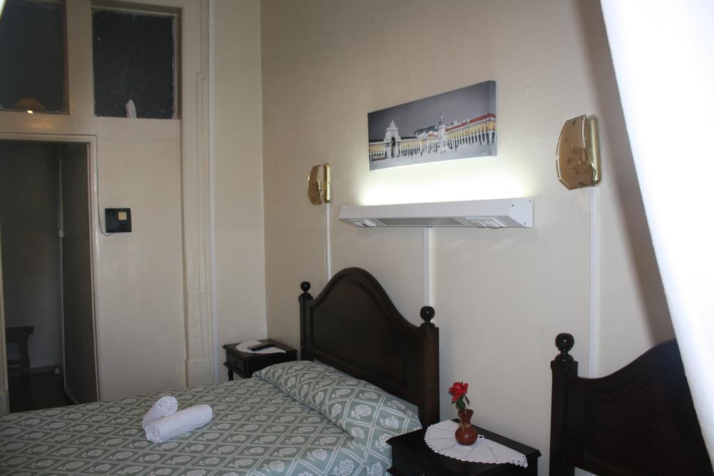 Pensao Residencial Estrela Do Mondego Hotel Lisbon Bilik gambar
