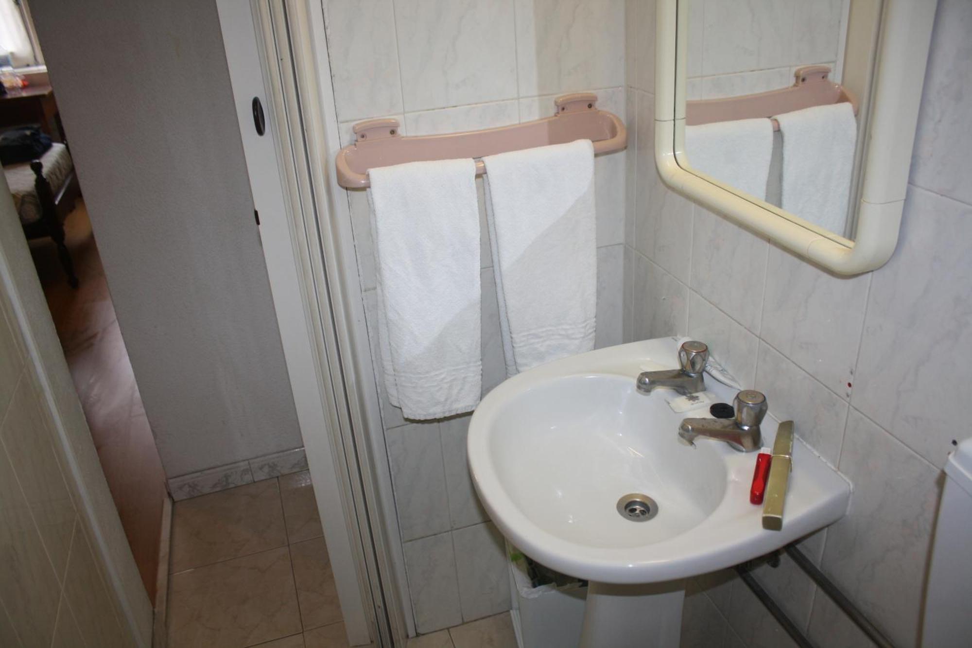 Pensao Residencial Estrela Do Mondego Hotel Lisbon Bilik gambar