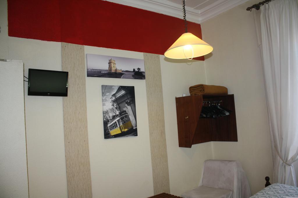 Pensao Residencial Estrela Do Mondego Hotel Lisbon Bilik gambar