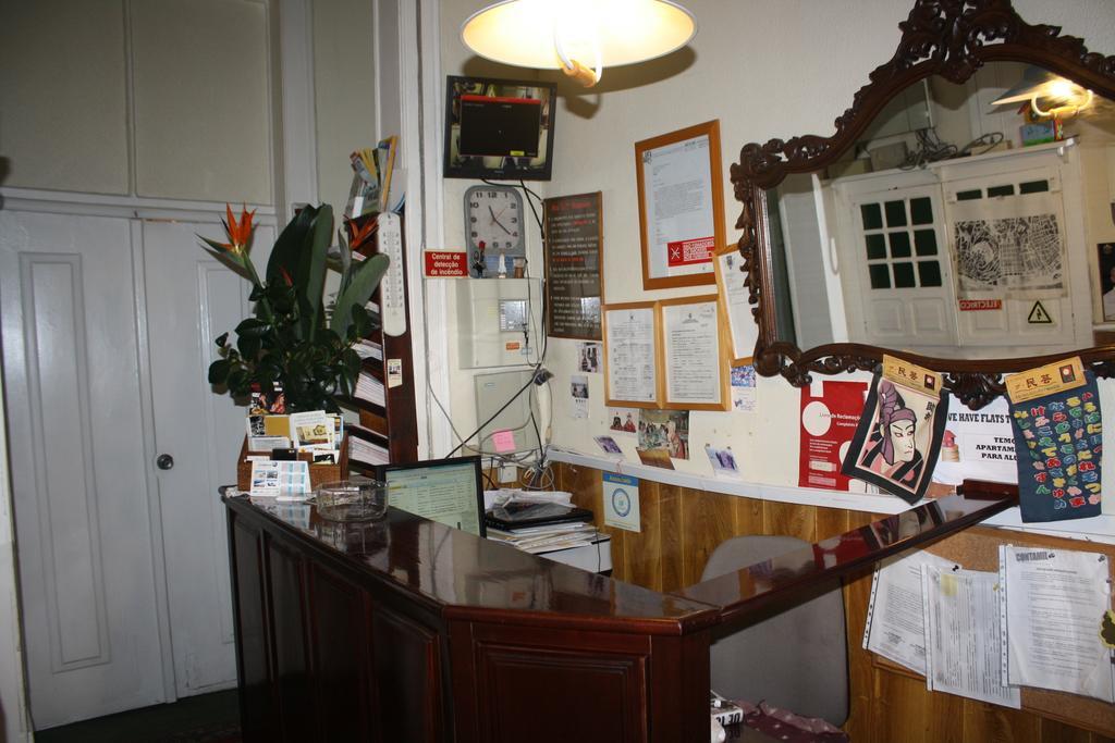 Pensao Residencial Estrela Do Mondego Hotel Lisbon Luaran gambar
