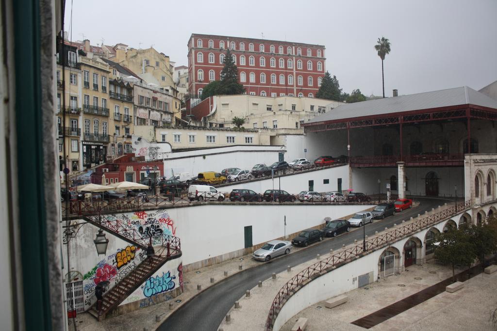 Pensao Residencial Estrela Do Mondego Hotel Lisbon Luaran gambar