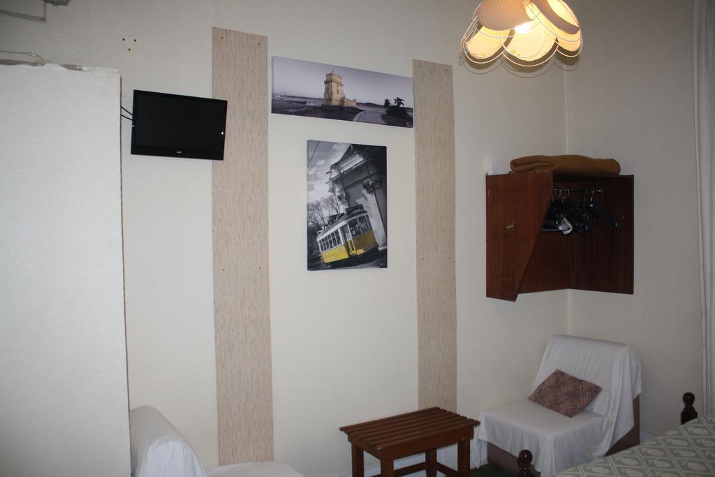Pensao Residencial Estrela Do Mondego Hotel Lisbon Luaran gambar