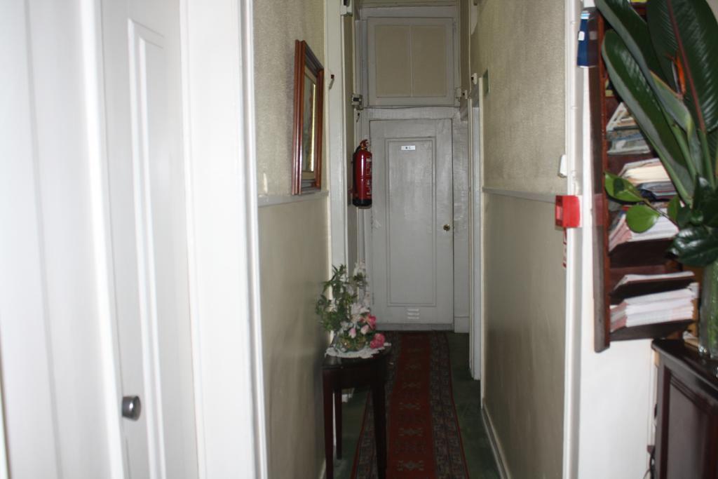 Pensao Residencial Estrela Do Mondego Hotel Lisbon Luaran gambar