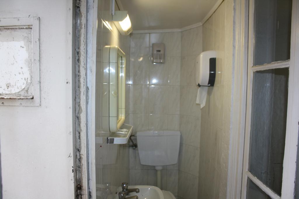 Pensao Residencial Estrela Do Mondego Hotel Lisbon Bilik gambar