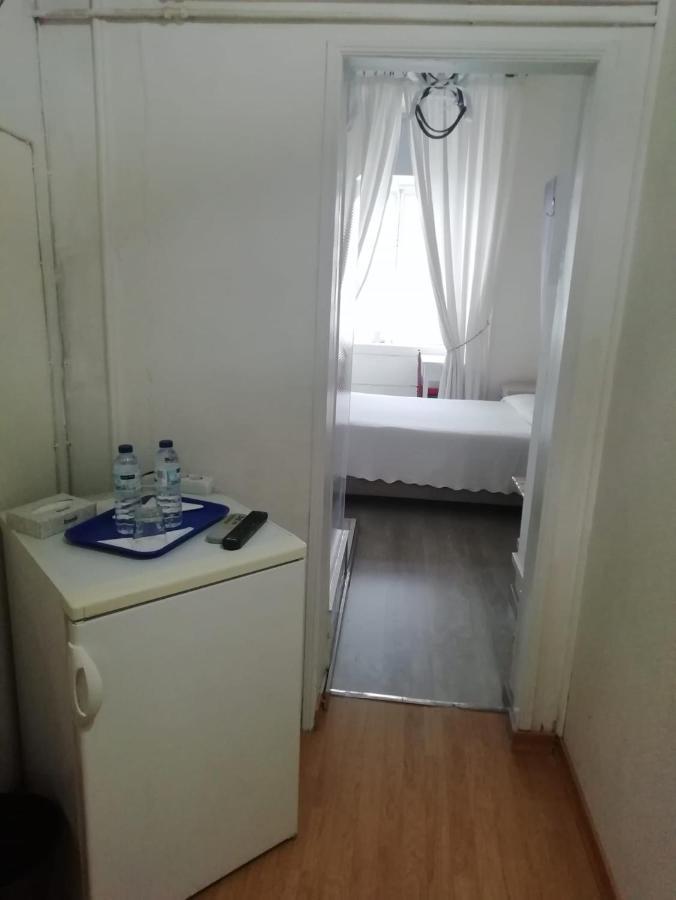 Pensao Residencial Estrela Do Mondego Hotel Lisbon Luaran gambar